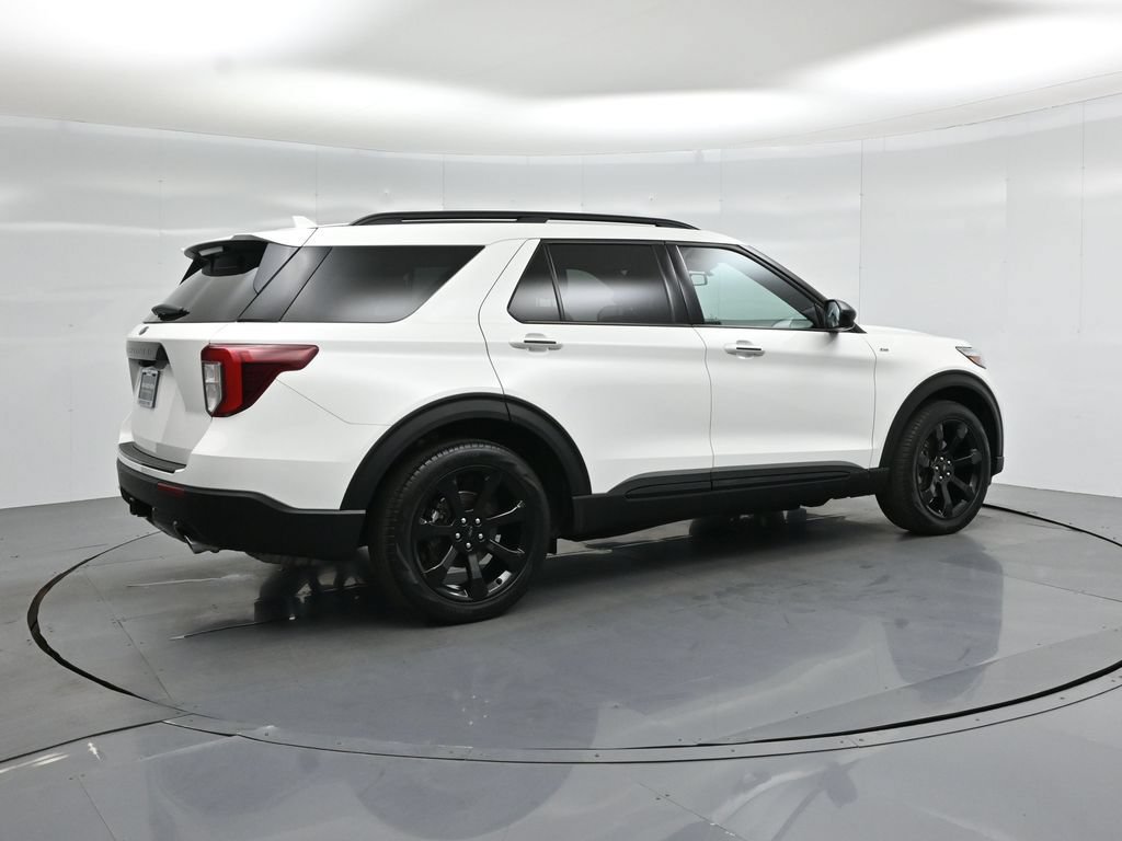 Certified 2023 Ford Explorer ST-Line w/ Class IV Trailer Tow Package RWD image 28