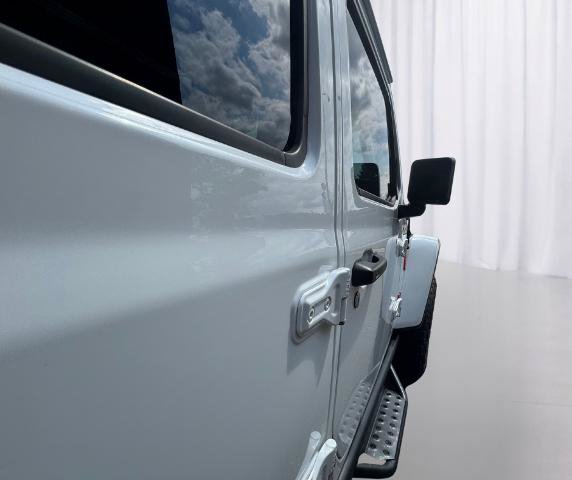 Used 2021 Jeep Gladiator Mojave AWD/4WD image 33