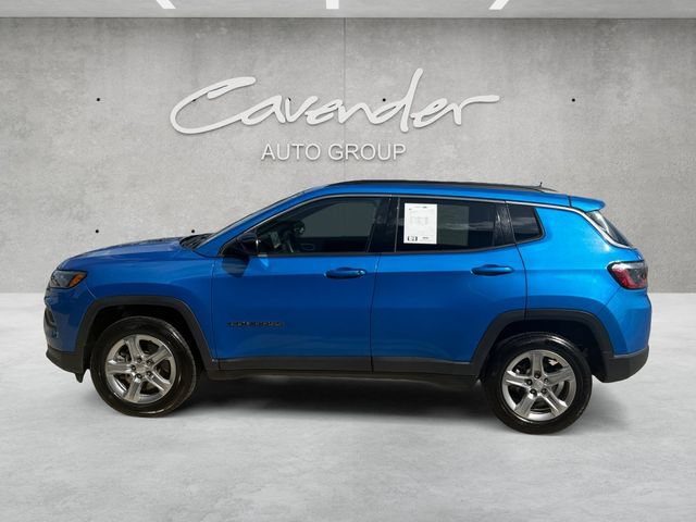 Used 2024 Jeep Compass Latitude AWD/4WD image 14