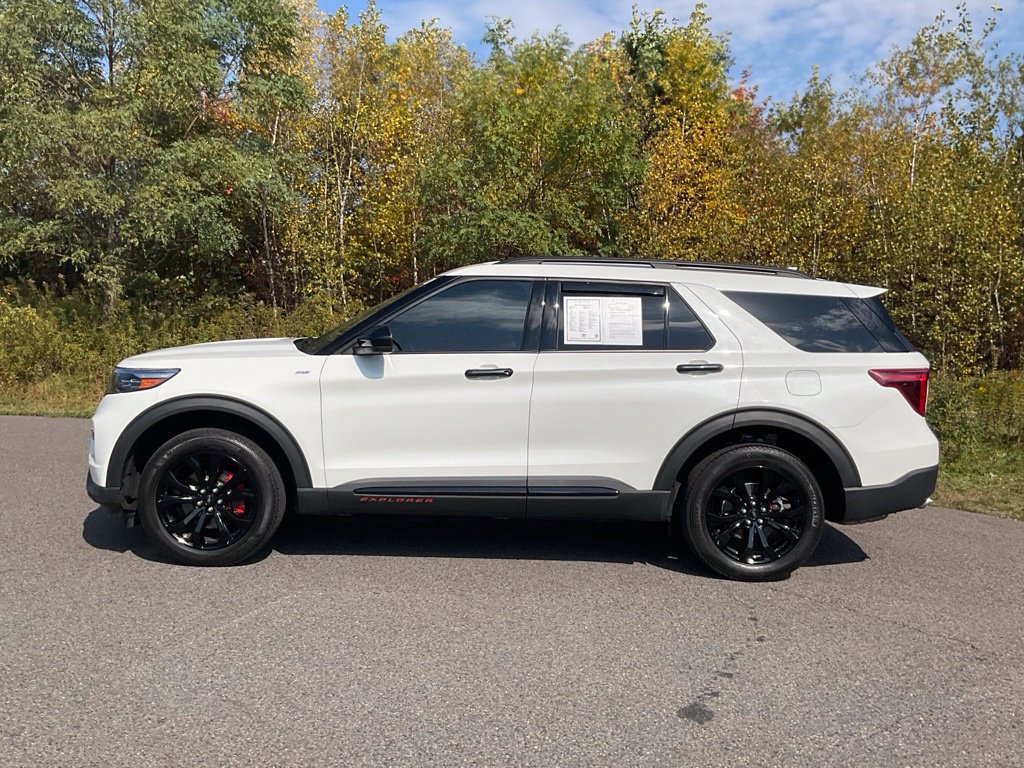 Certified 2022 Ford Explorer ST-Line AWD/4WD image 29