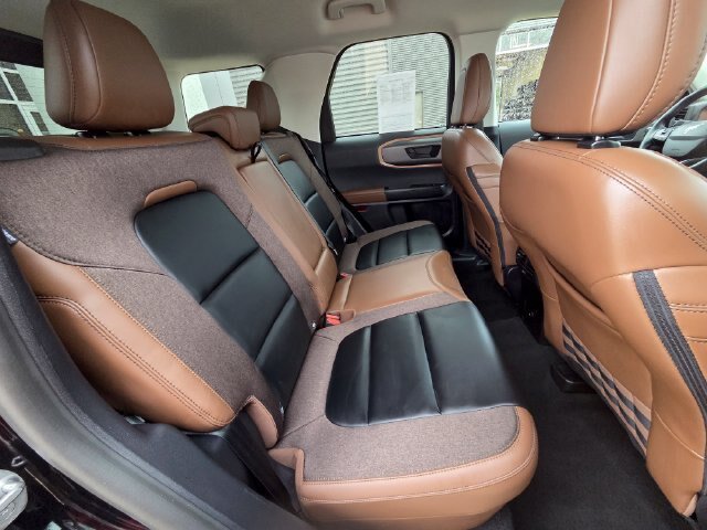 Certified 2025 Ford Bronco Sport Outer Banks w/ Outer Banks Tech Package+ AWD/4WD image 24