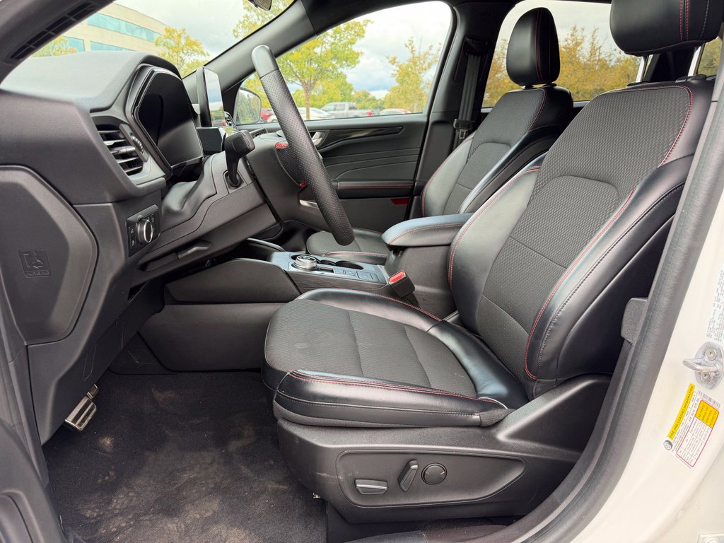Certified 2023 Ford Escape ST-Line w/ Equipment Group 301A FWD image 13