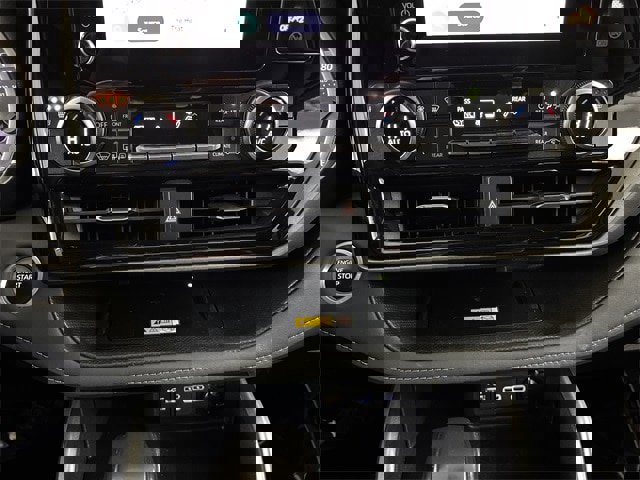 Used 2024 Toyota Highlander LE image 10