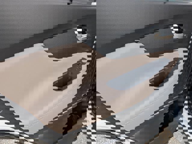 Used 2023 Hyundai Santa Fe Limited image 25