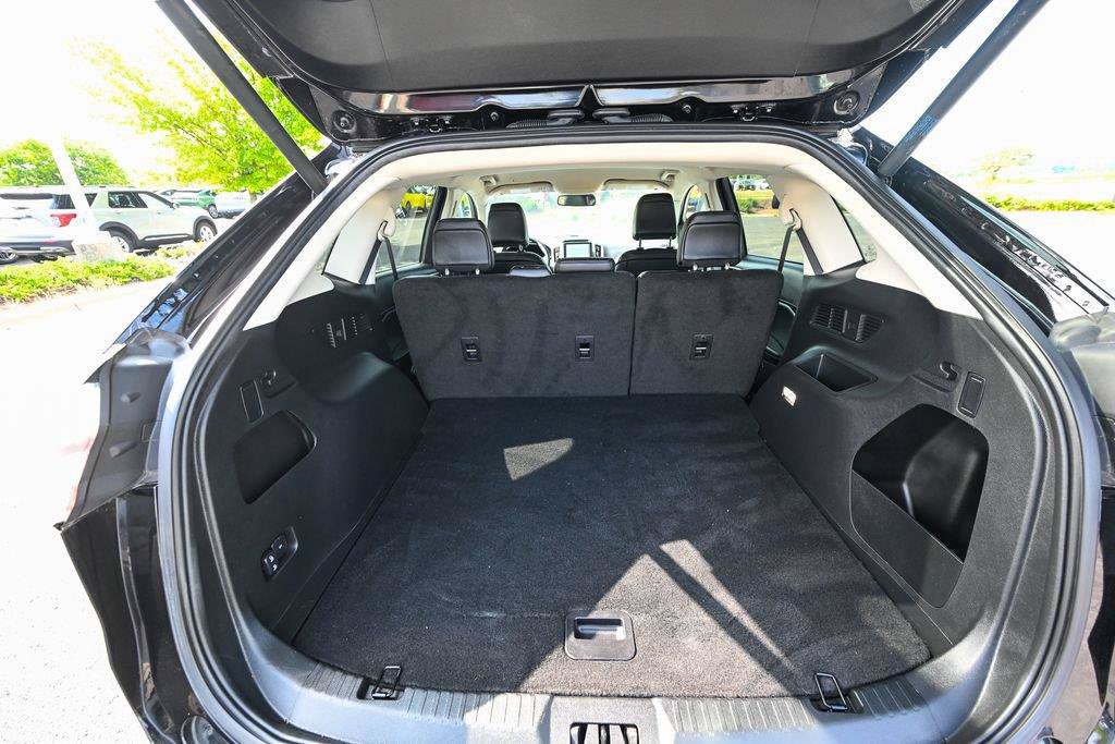 Certified 2024 Ford Edge SEL w/ Convenience Package AWD/4WD image 17