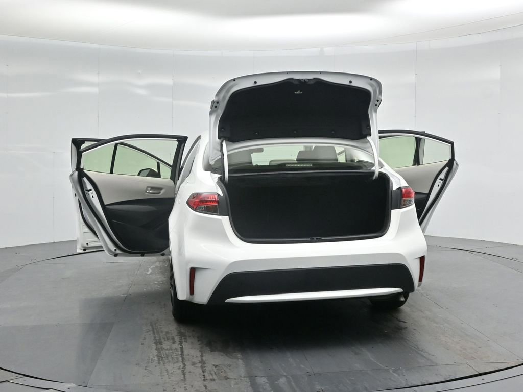 Used 2020 Toyota Corolla LE image 52