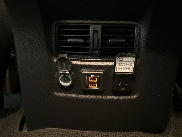 Used 2021 Nissan Titan SV w/ SV Convenience Package image 31