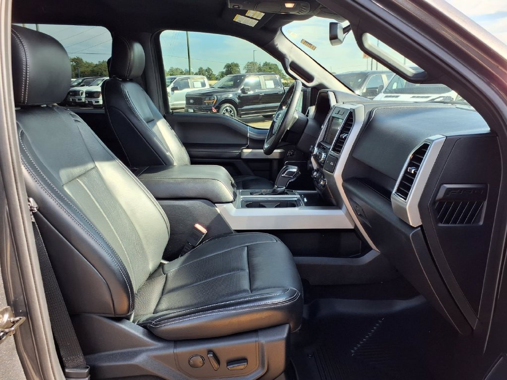 Certified 2019 Ford F150 Lariat RWD image 31