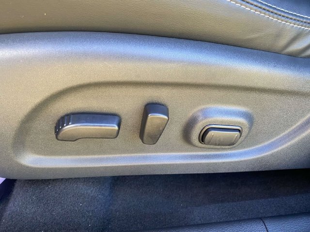 Used 2023 Nissan Murano SV AWD/4WD image 16