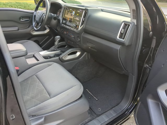 Used 2025 Nissan Frontier SV AWD/4WD image 35