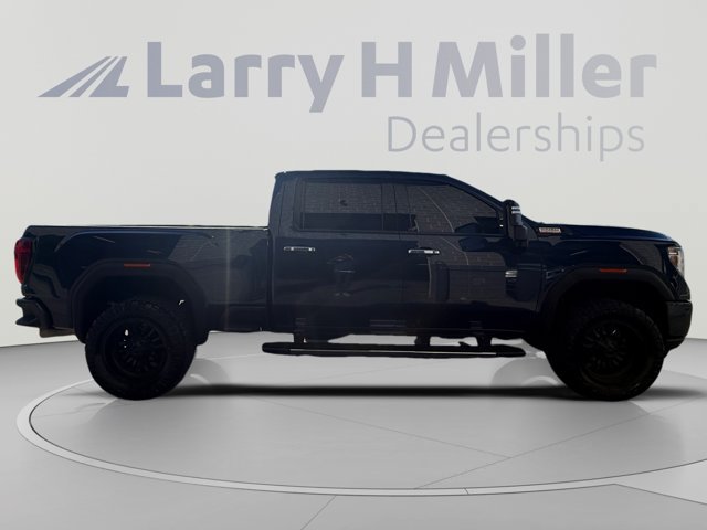 Used 2023 GMC Sierra 3500 Denali AWD/4WD image 6