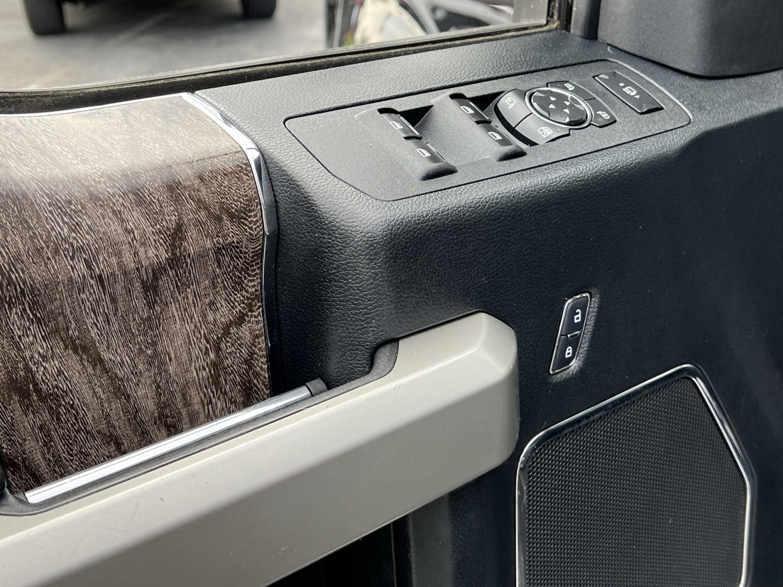 Certified 2018 Ford F250 Lariat w/ Chrome Package AWD/4WD image 15