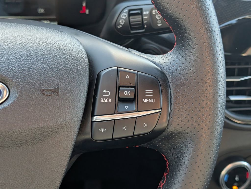 Certified 2025 Ford Escape ST-Line AWD/4WD image 18