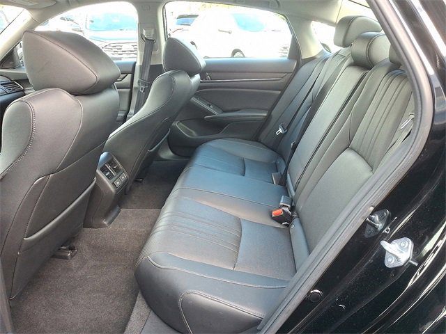Used 2021 Honda Accord Touring image 10