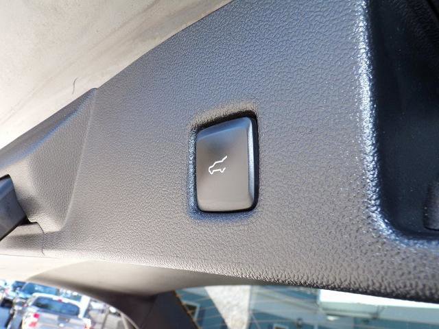 Certified 2021 Ford Escape SEL w/ Technology Package image 11