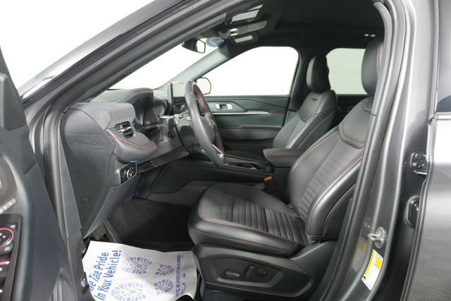 Certified 2025 Ford Explorer ST-Line w/ Premium Package image 31