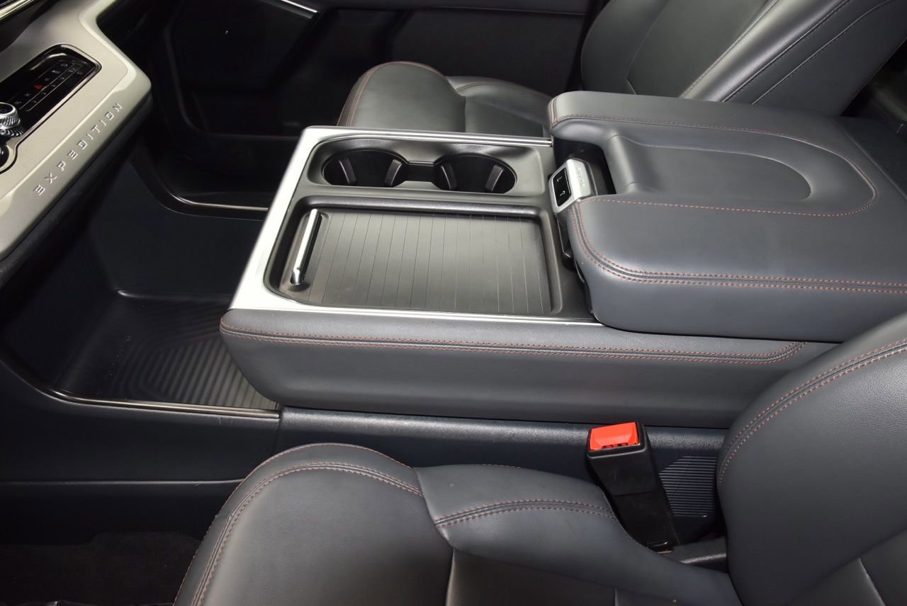 Certified 2025 Ford Expedition Active AWD/4WD image 32