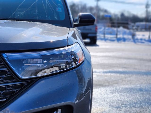 Certified 2023 Ford Explorer XLT w/ Equipment Group 202A image 10