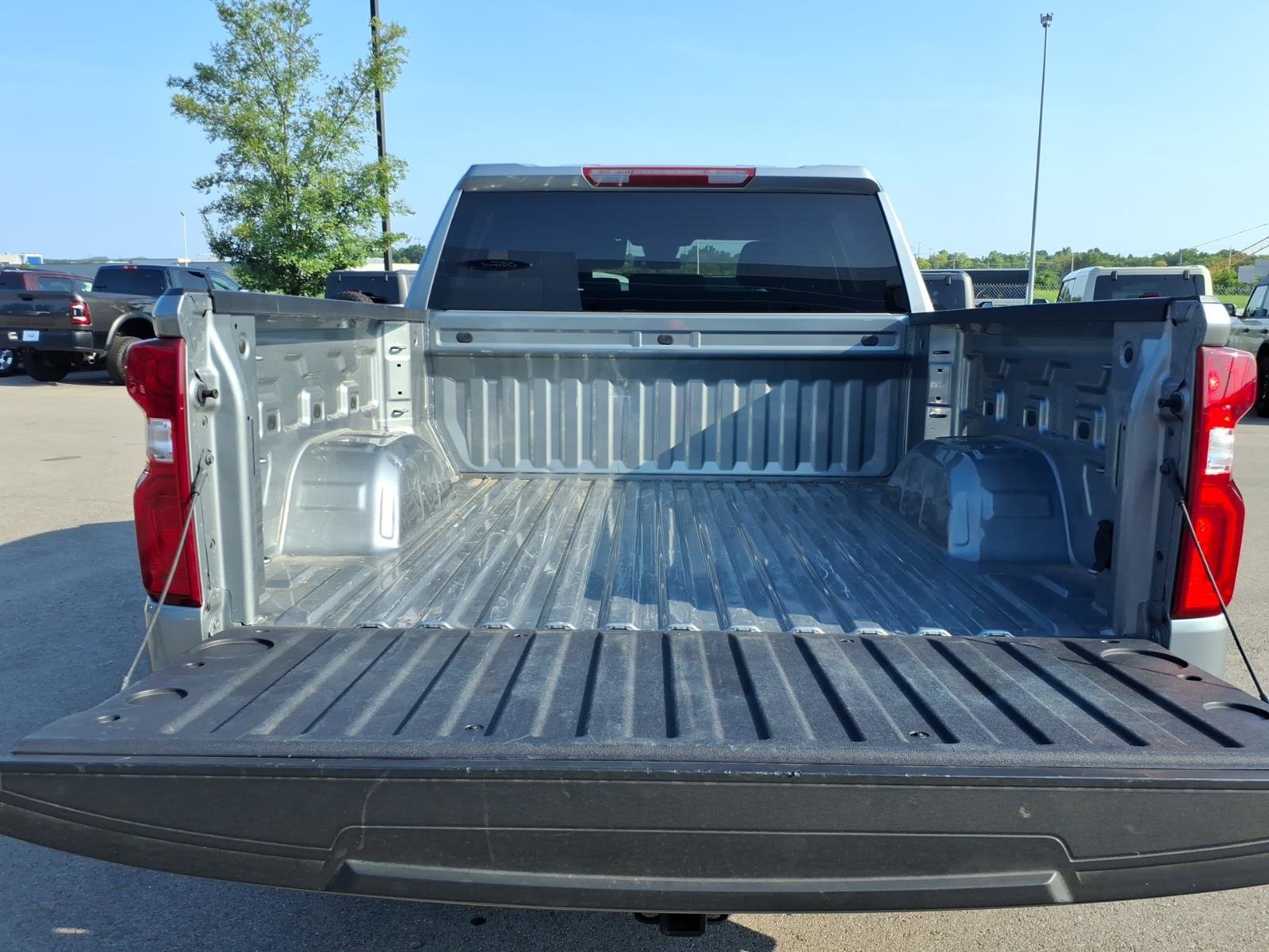 Used 2026 Chevrolet Silverado 1500 RST RWD image 16