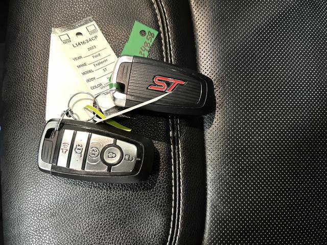 Certified 2023 Ford Explorer ST w/ Technology Package image 32