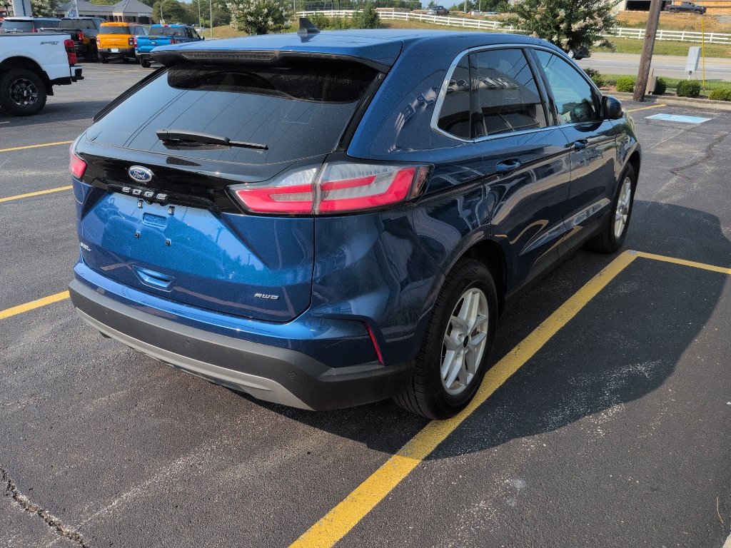 Certified 2023 Ford Edge SEL AWD/4WD image 3
