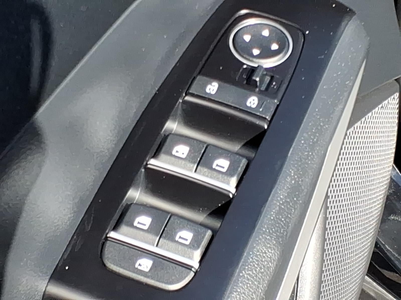 Used 2022 Kia Soul LX w/ Technology Package FWD image 21