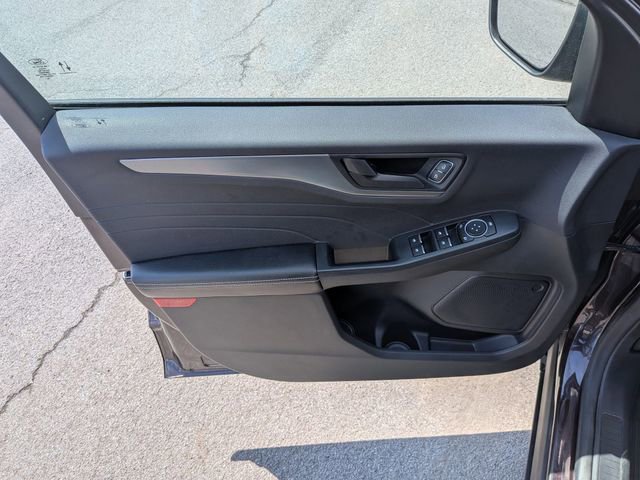 Certified 2023 Ford Escape Active AWD/4WD image 6