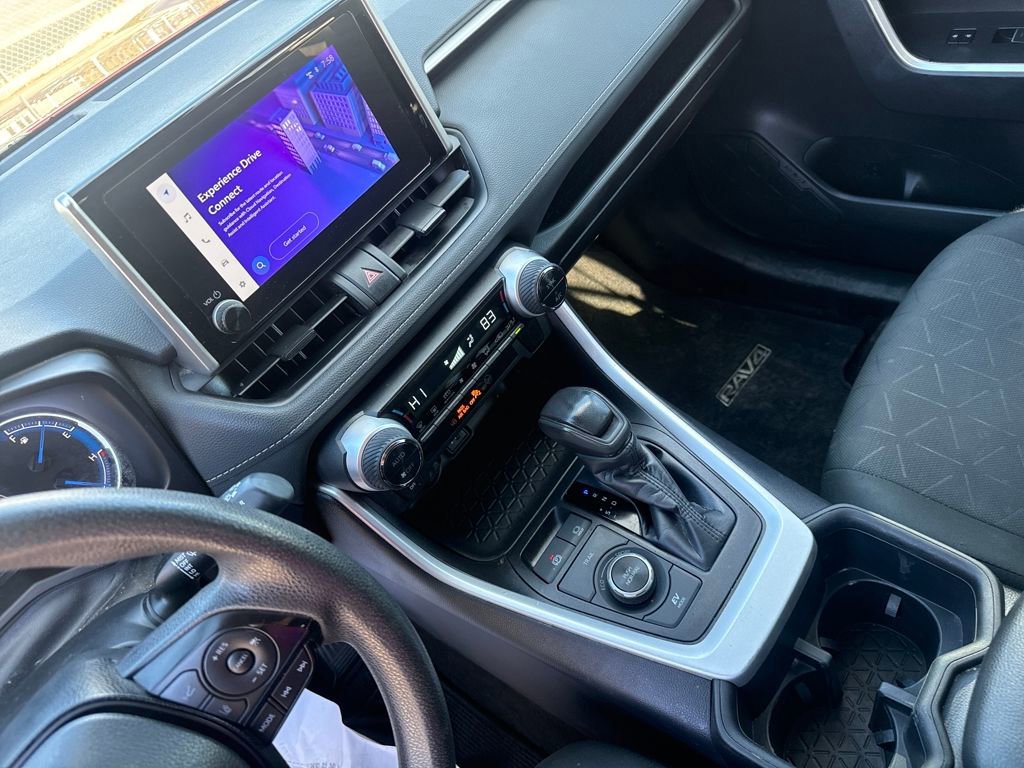 Used 2024 Toyota RAV4 XLE w/ Convenience Package image 15