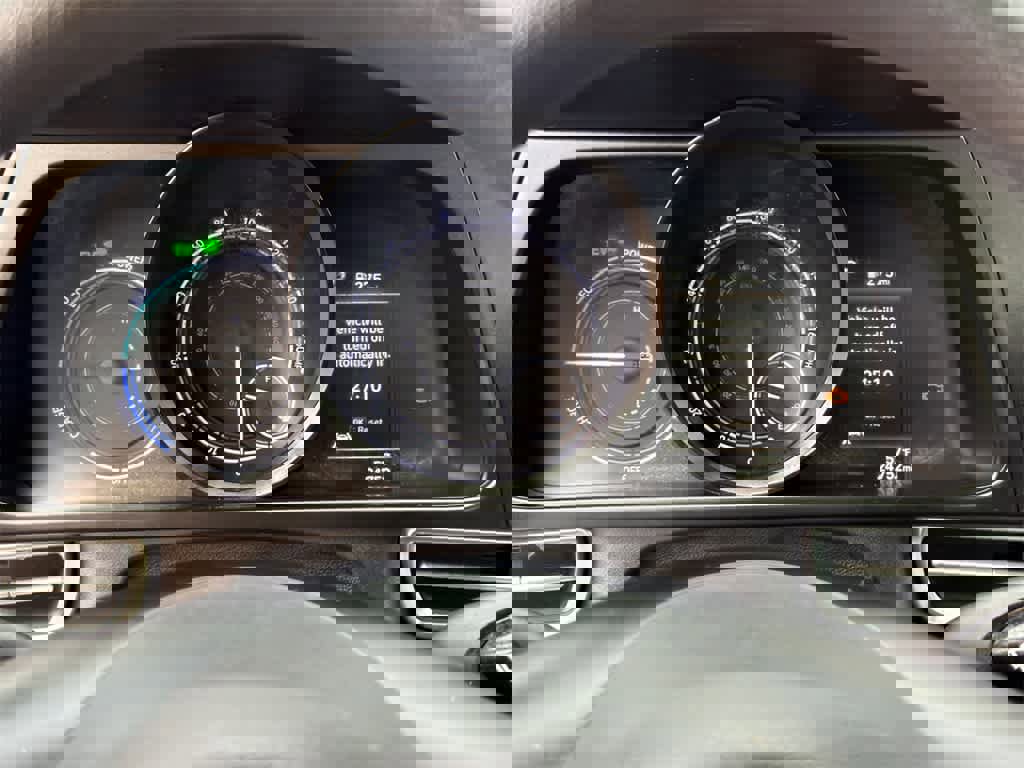 Used 2023 Hyundai Elantra Blue image 24