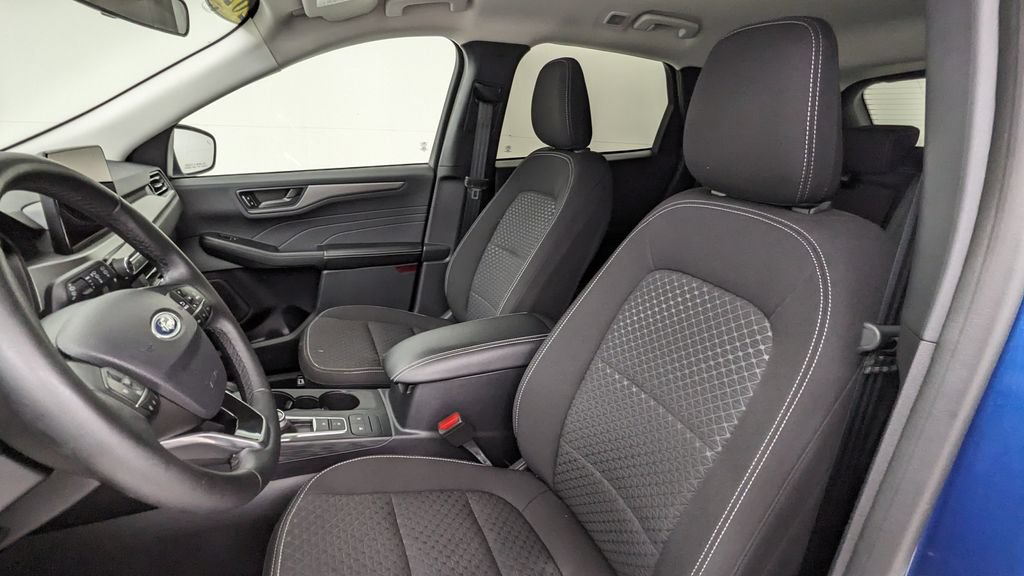 Certified 2023 Ford Escape Active FWD image 2