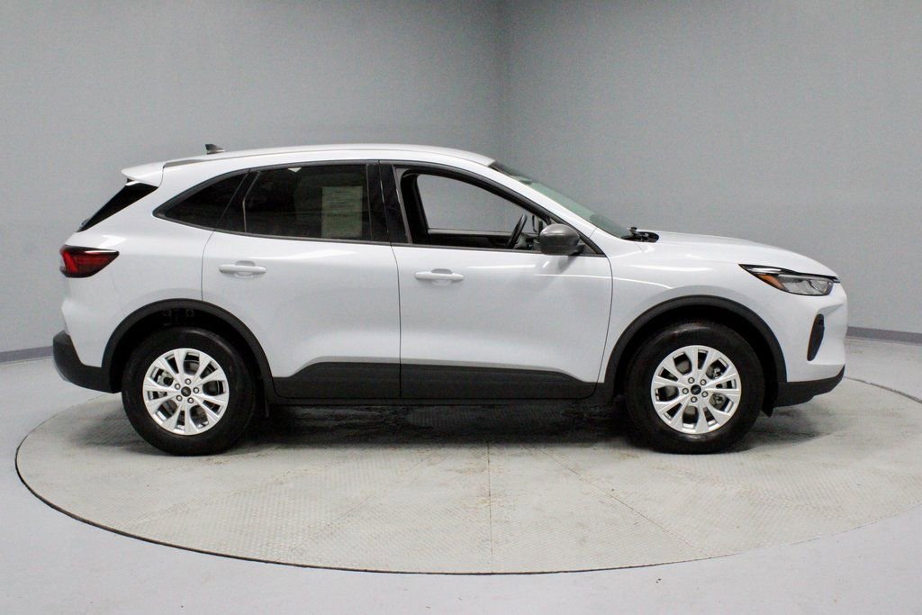 Certified 2025 Ford Escape Active image 6