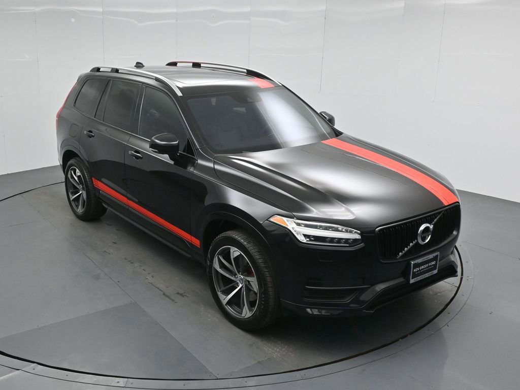 Used 2017 Volvo XC90 T5 Momentum w/ Vision Package image 4