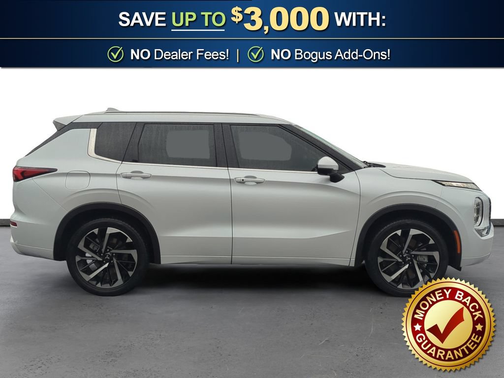 Used 2023 Mitsubishi Outlander SEL FWD image 8