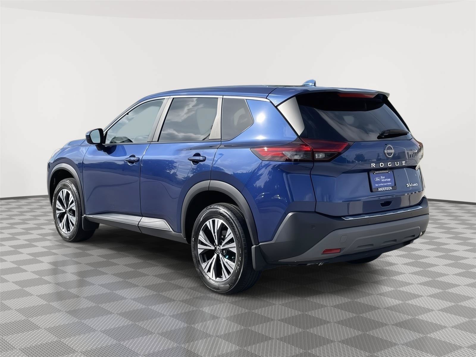 Used 2023 Nissan Rogue SV AWD/4WD image 9