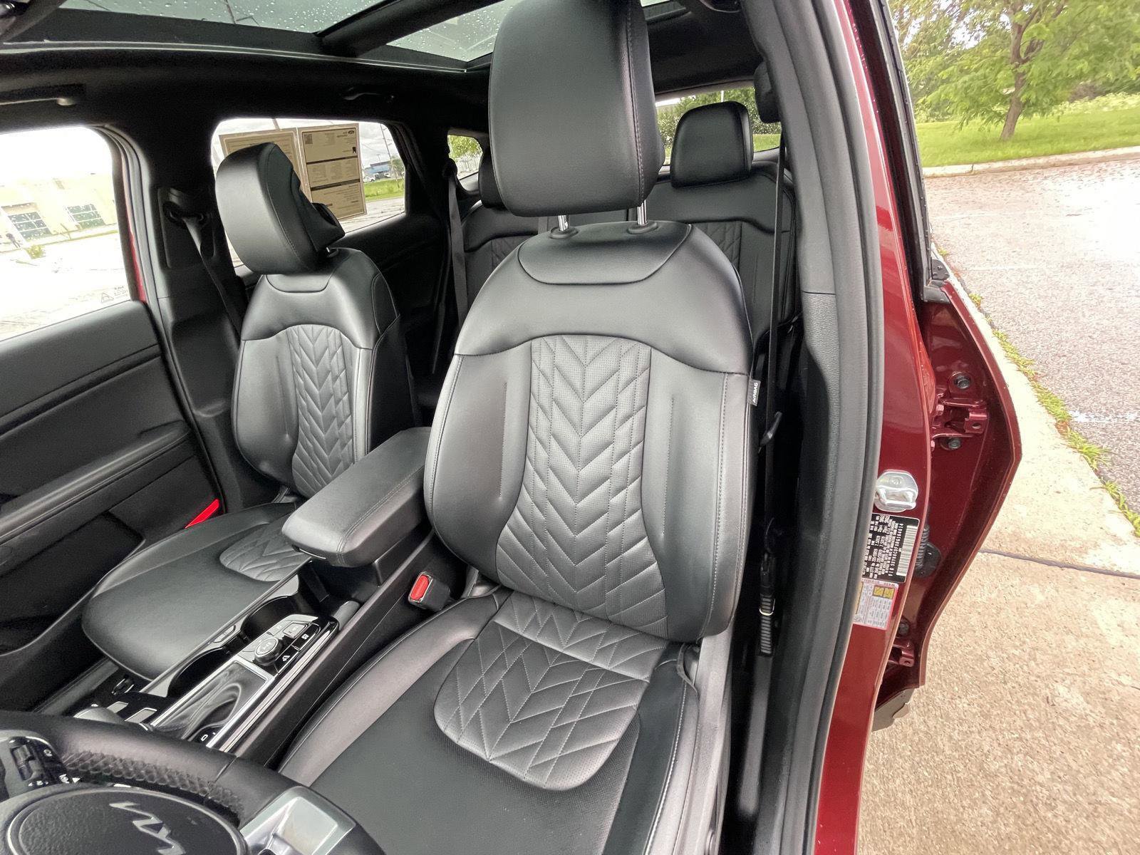 Used 2024 Kia Sportage X-Line w/ X-Line Premium Package AWD/4WD image 18