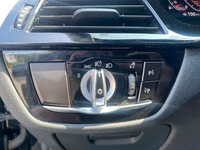 Used 2022 BMW 530i w/ Convenience Package image 16