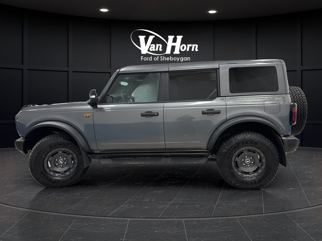 Certified 2025 Ford Bronco Badlands AWD/4WD image 4