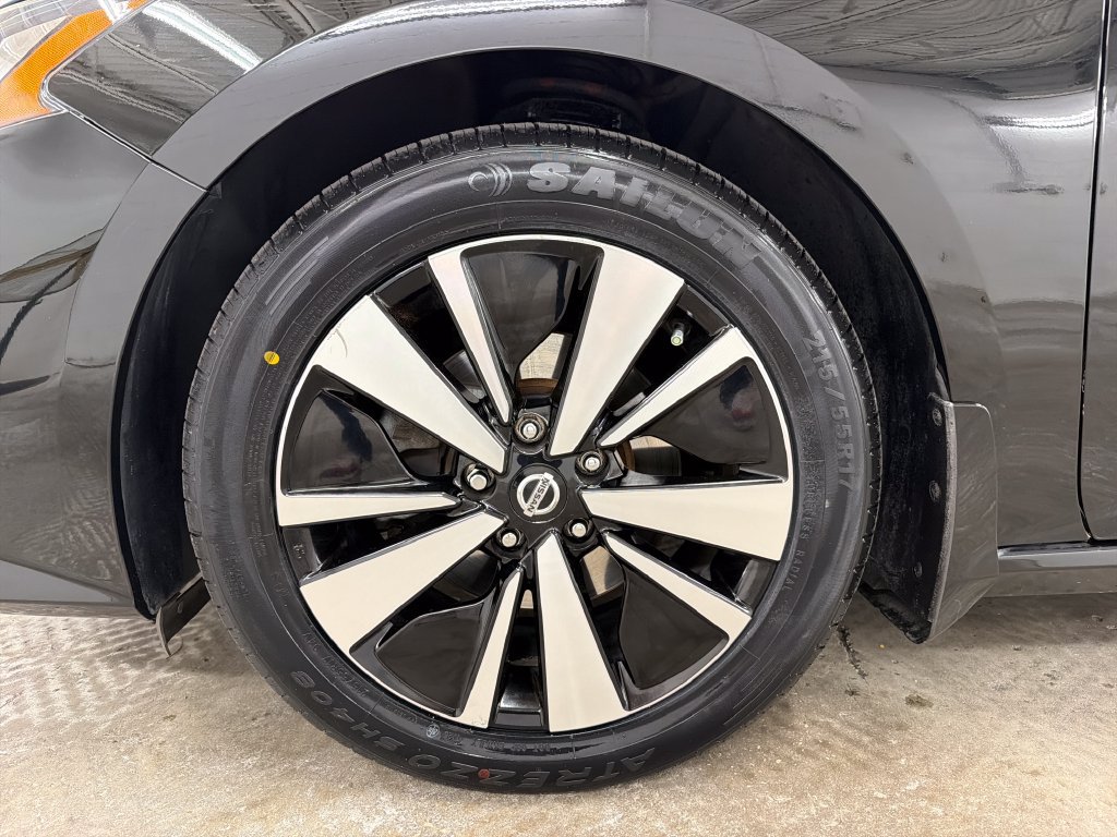 Used 2020 Nissan Altima 2.5 SL FWD image 14