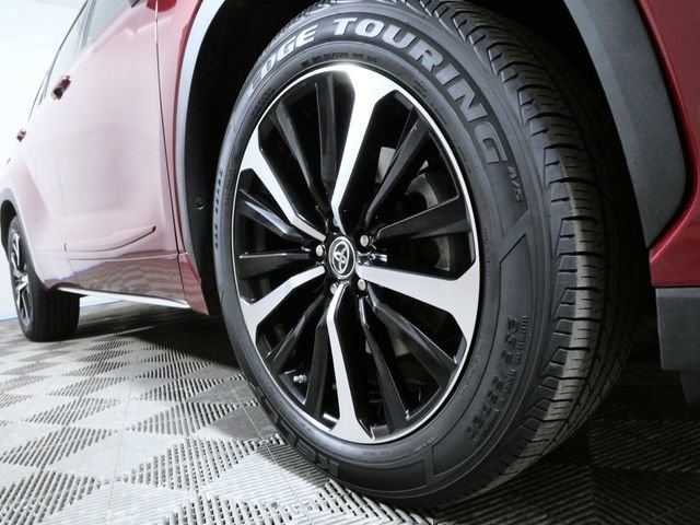 Used 2021 Toyota Highlander XSE AWD/4WD image 7