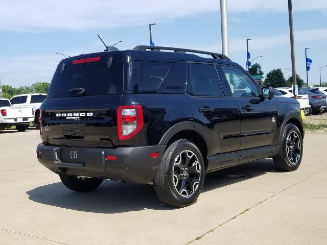 Certified 2025 Ford Bronco Sport Outer Banks w/ Outer Banks Tech Package+ AWD/4WD image 2