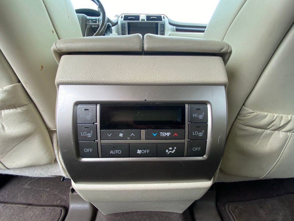 Used 2018 Lexus GX 460 Luxury AWD/4WD image 25