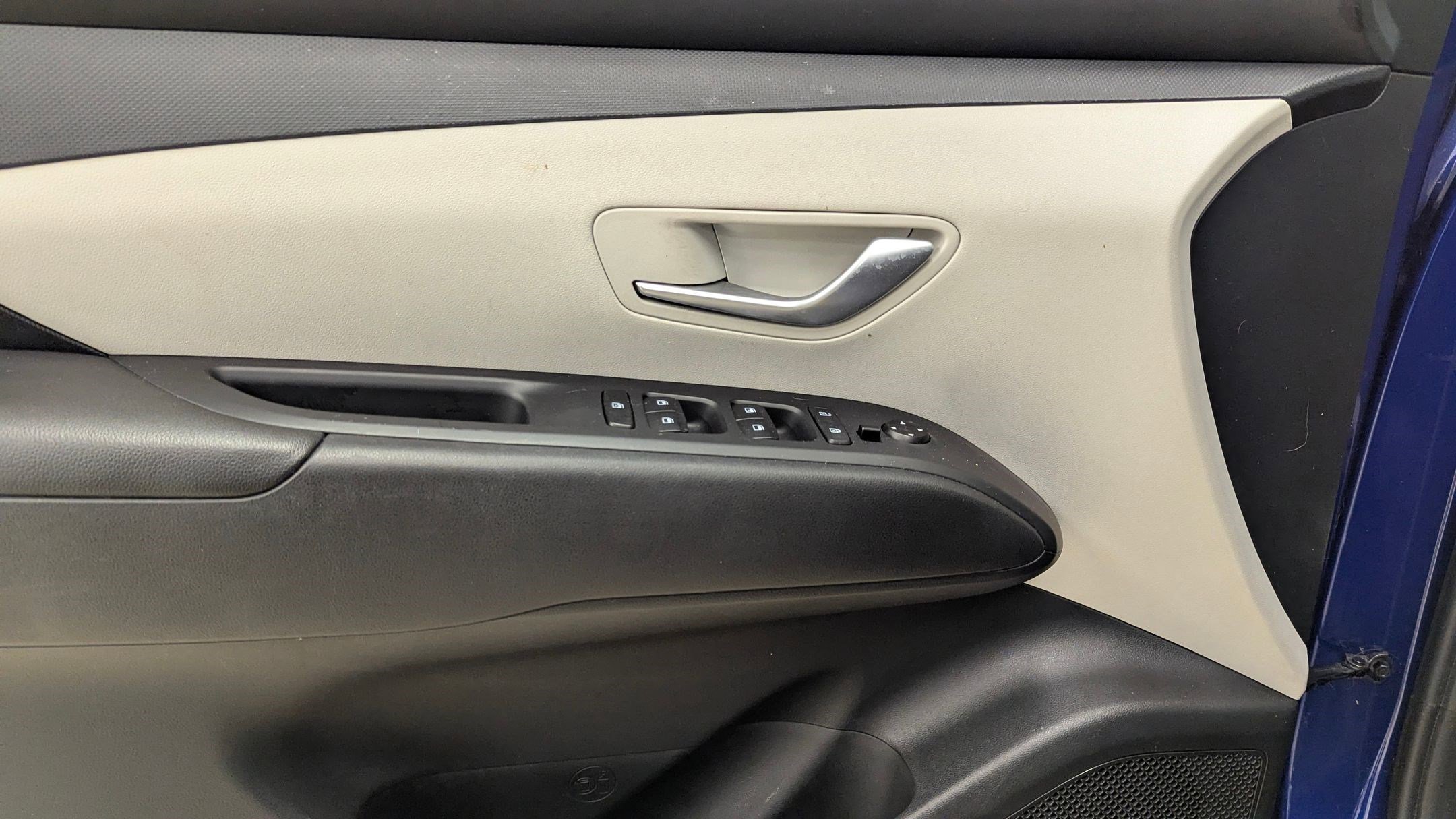 Used 2022 Hyundai Tucson SE image 13