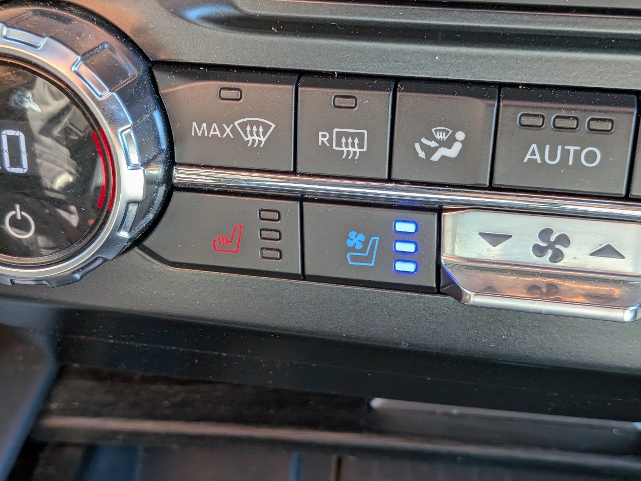 Certified 2022 Ford F250 Limited AWD/4WD image 24