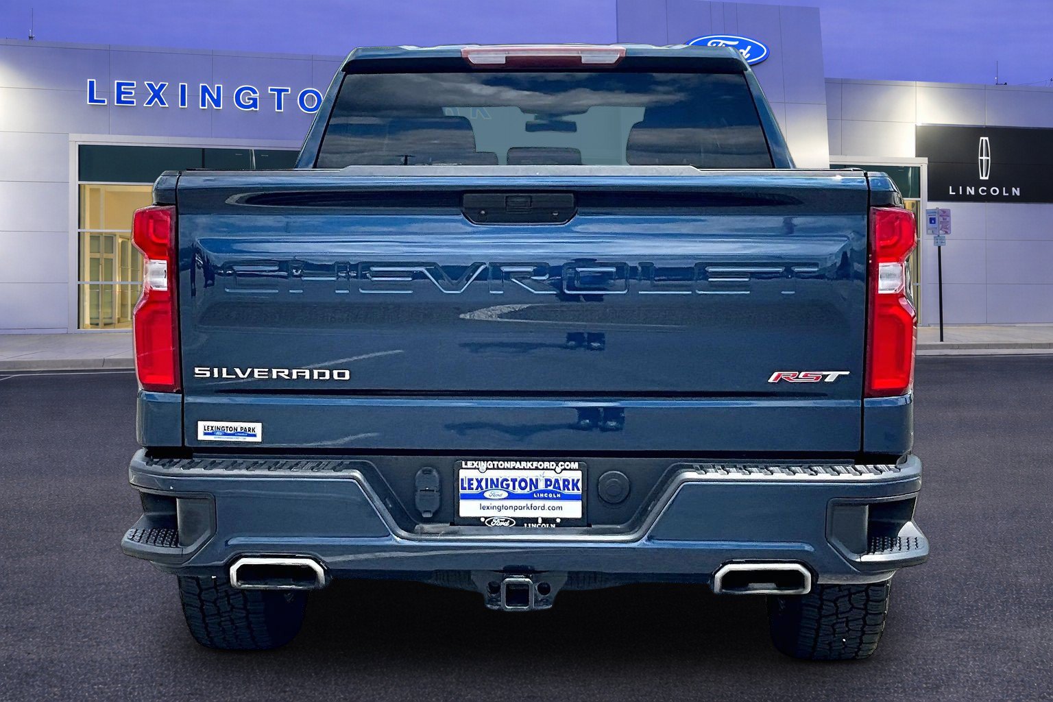 Used 2020 Chevrolet Silverado 1500 RST AWD/4WD image 6