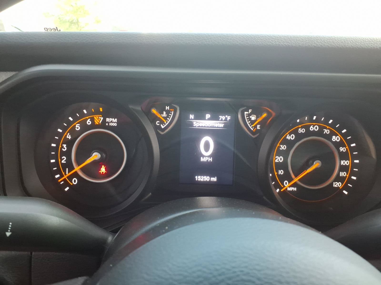 Used 2025 Jeep Gladiator Sport AWD/4WD image 17