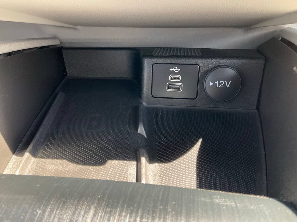 Certified 2024 Ford Escape SE w/ PHEV Premium Package FWD image 37