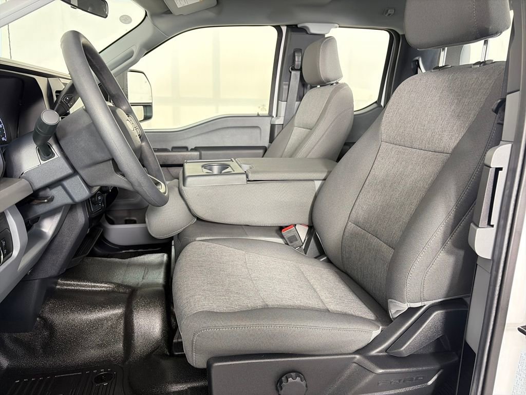 Certified 2025 Ford F350 XL w/ Snow Plow Prep Package image 11