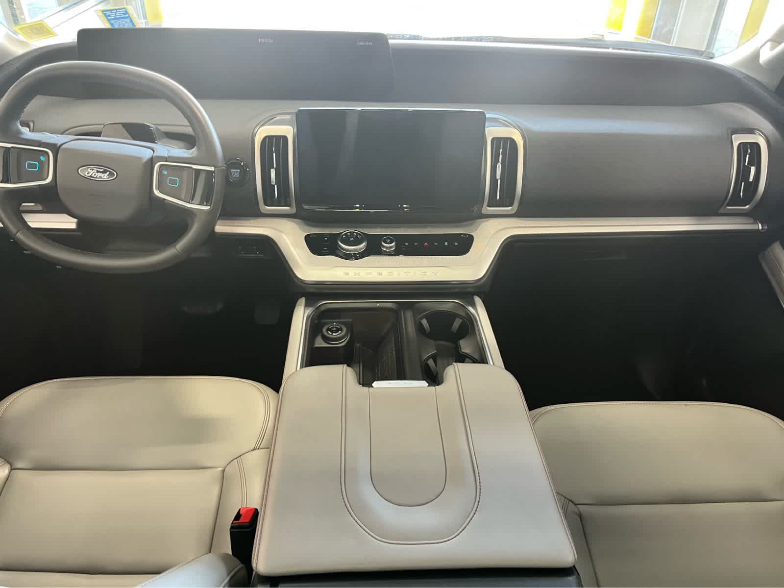 Certified 2025 Ford Expedition Active AWD/4WD image 7