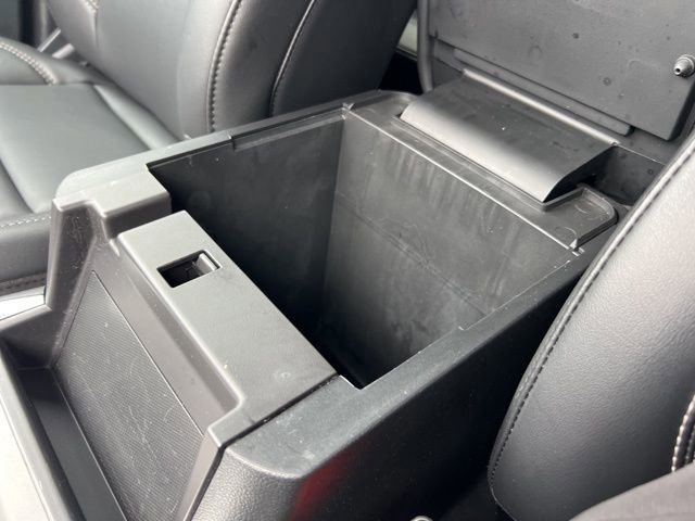 Certified 2024 Ford Explorer XLT w/ Equipment Group 202A image 17