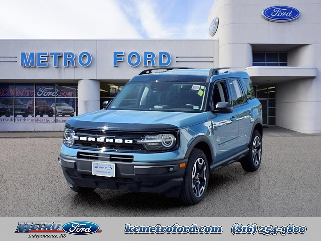 Certified 2023 Ford Bronco Sport Outer Banks w/ Tech Package AWD/4WD image 7